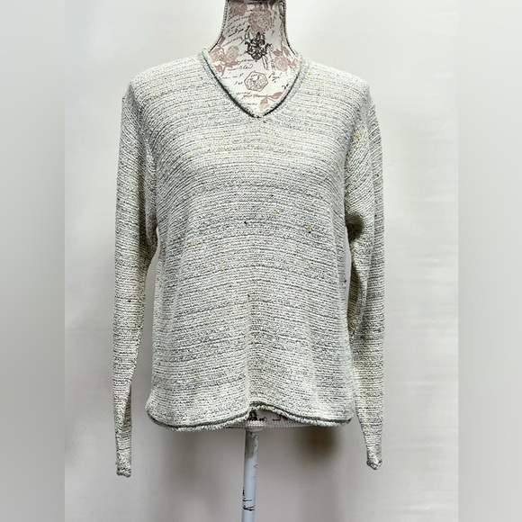 COLUMBIA Beige heather knit V‎ neck pullover size M. - Picture 2 of 12